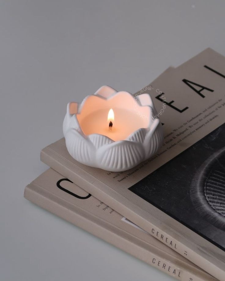 Lotus Shape Fragrance Candle